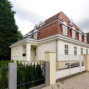 https://die-villa.frankfurtammainhotels.com