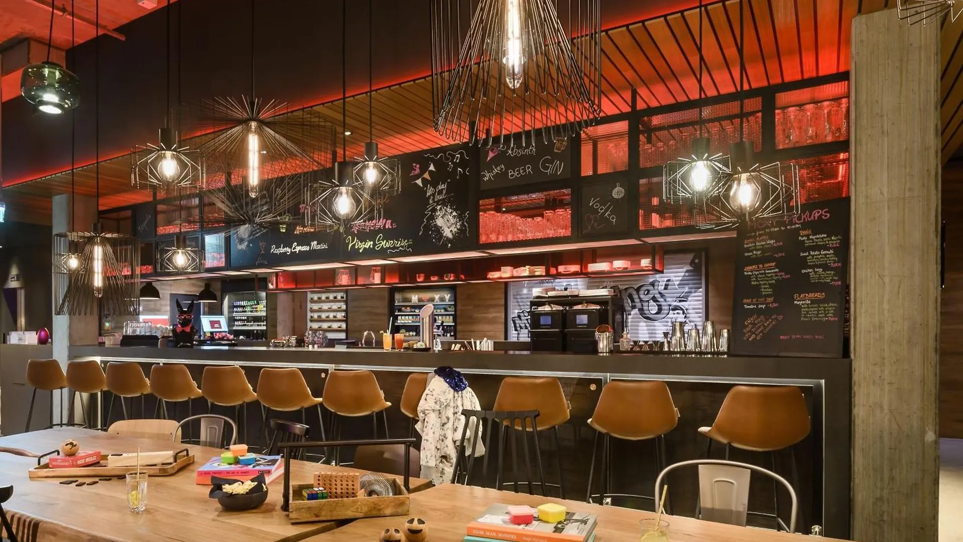 Moxy Dresden Neustadt Hotel