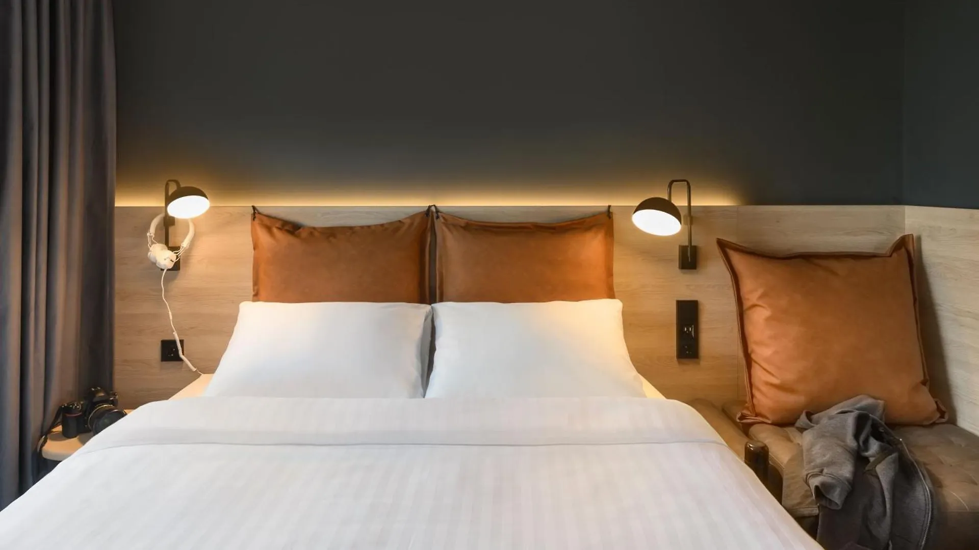 *** Hotel Moxy Dresden Neustadt Deutschland